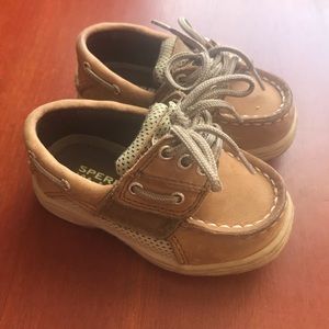 Sperrys size 5 slip on